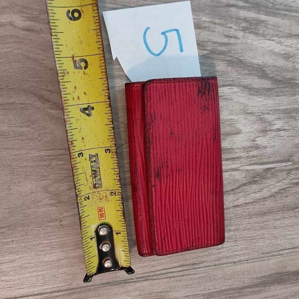 Authentic Louis Vuitton Epi Leather 4 Key Holder Cles Unisex Red - Picture 7 of 7